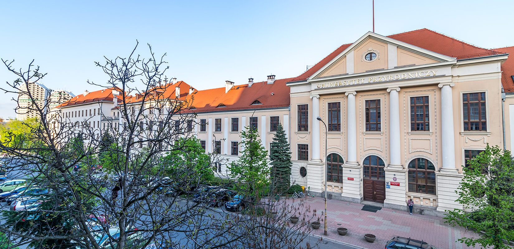 Gmach-główny-UPWr-_fot.M